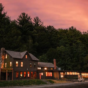 Little Cat Lodge & Restaurant