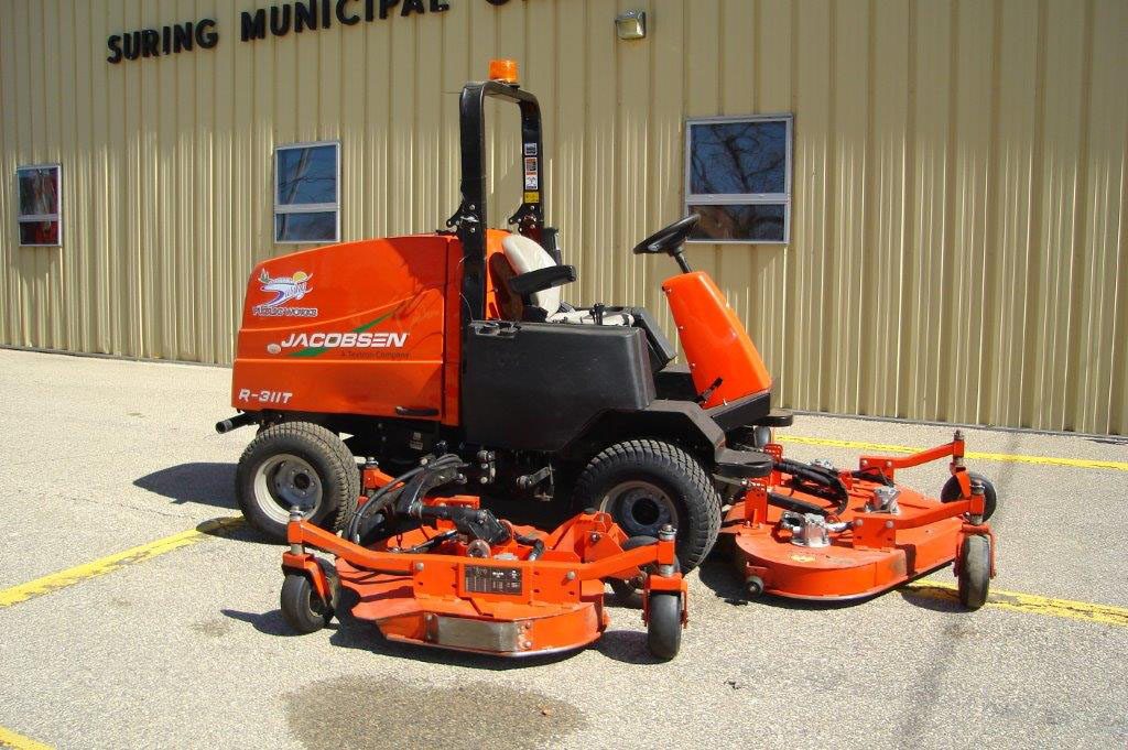 Jacobsen R311T heavy-duty wide area rotary mower